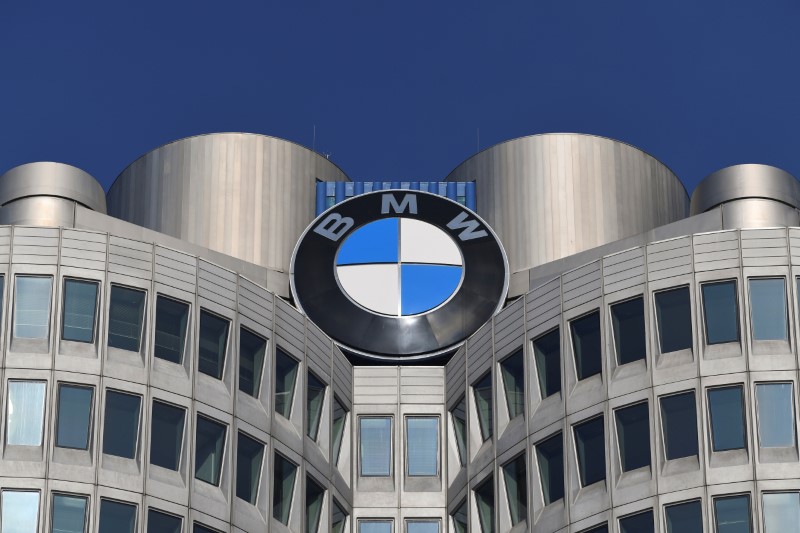 BMW rappelle près d'un million de véhicules aux États-unis ...