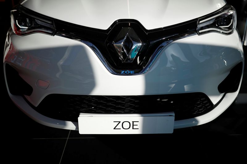 ARCHIV: Ein Renault ZOE Elektroauto in einem Autohaus in Les Sorinieres bei Nantes, Frankreich, 23. Oktober 2020. REUTERS/Stephane Mahe