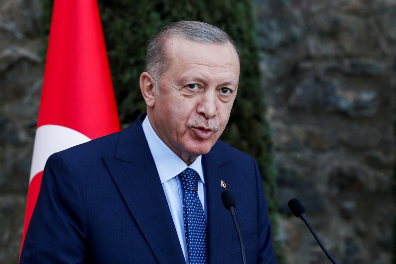 ARCHIV: Der türkische Präsident Tayyip Erdogan, im Herrenhaus Huber, Istanbul, Türkei, 16. Oktober 2021. REUTERS/Murad Sezer