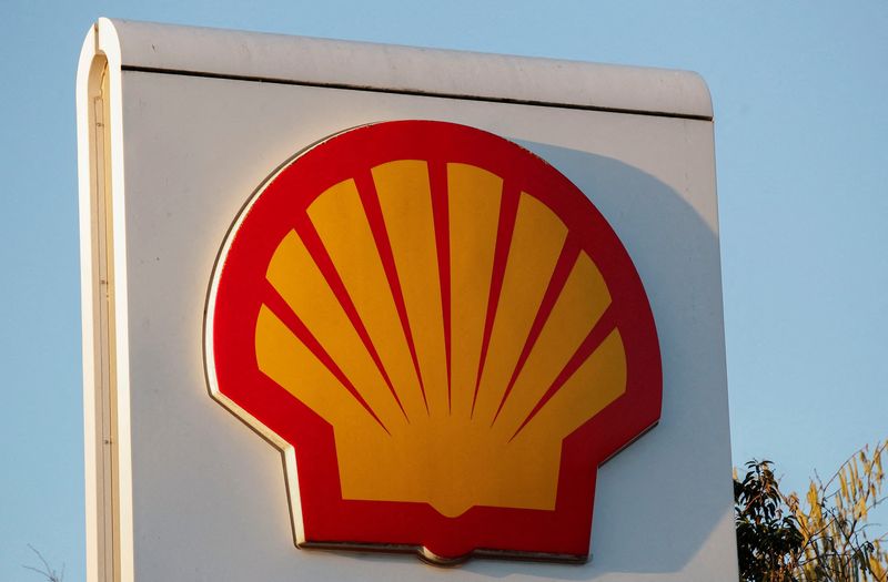 Photo d'archives du logo de Shell à une station-service