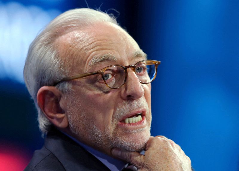 FILE PHOTO: FILE PHOTO: Nelson Peltz founding partner of Trian Fund Management LP. speak at the WSJD Live conference in Laguna Beach, California