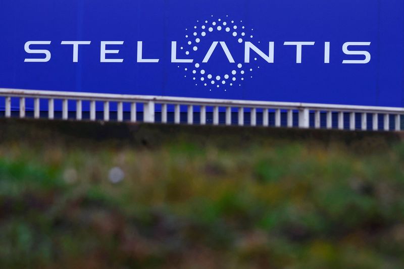 FILE PHOTO: FILE PHOTO: Stellantis logo on a company's building in Velizy-Villacoublay near Paris