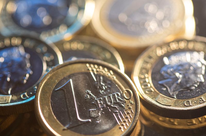 Diverse monete da un euro