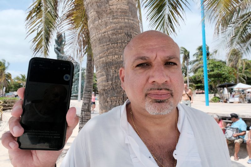 Stuck in Mexico, Ukrainian man scours social media for missing dad in Mariupol