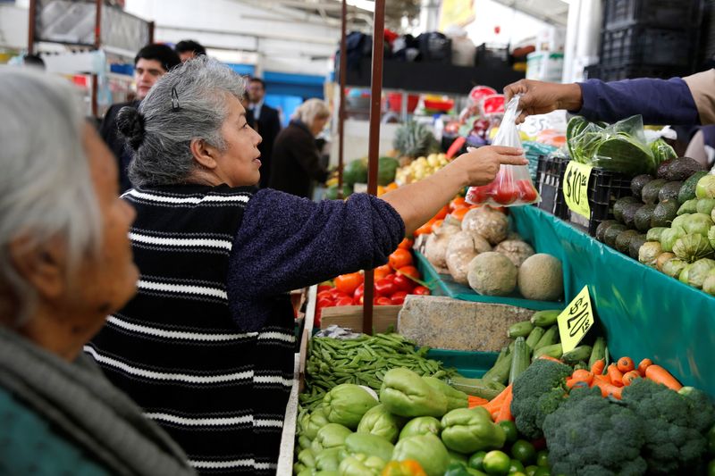 México aumentará la producción de alimentos básicos para reducir la inflación.