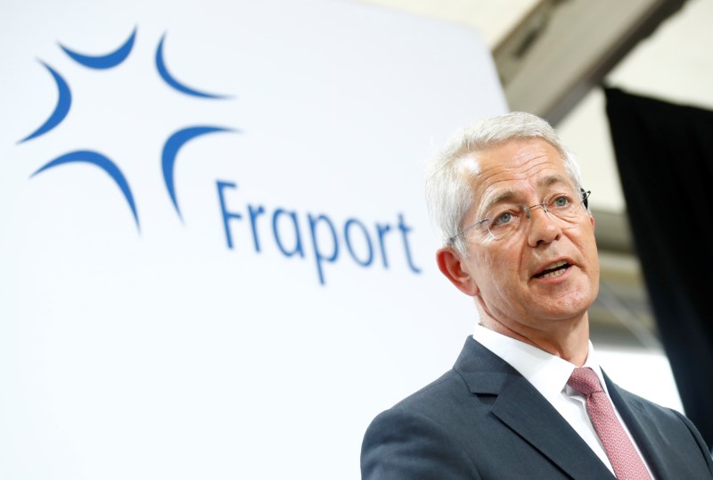  Stefan Schulte, presidente del board di Fraport AG durante la cerimonia di inaugurazione del Terminal 3 dell'aeroporto di Francoforte.