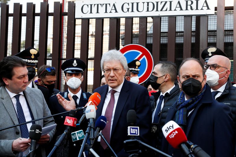 L’Italia convoca l’ambasciatore russo per le critiche alla copertura mediatica