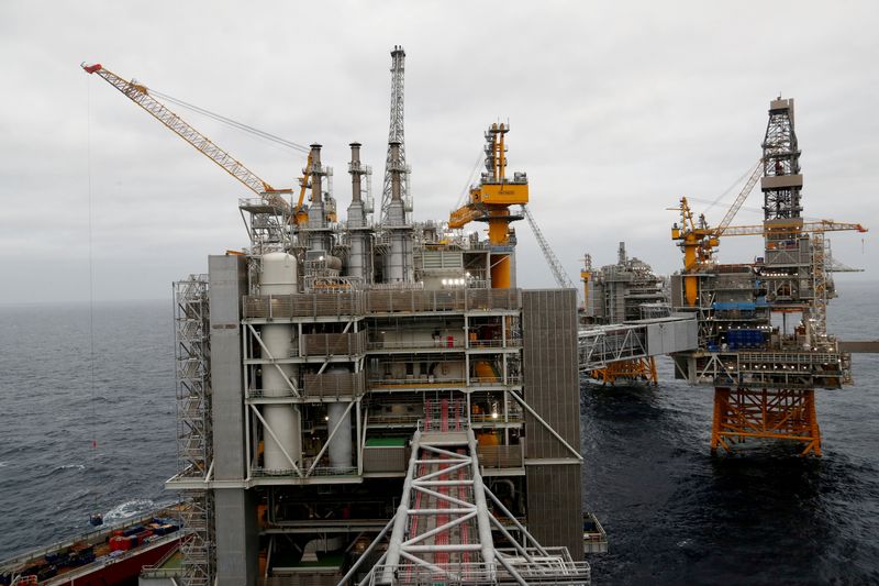 Imagen de archivo de las plataformas del yacimiento petrolero Johan Sverdrup de Equinor en el Mar del Norte, Noruega.