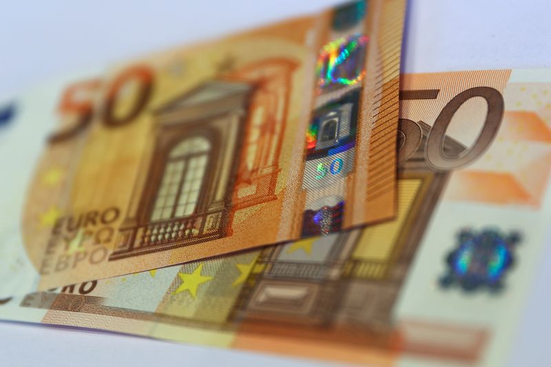 FILE PHOTO: The German Bundesbank presents 50 euro banknote at it's headquarters in Frankfurt