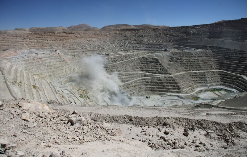 Imagen de archivo de una vista de Escondida de BHP Billiton, la mayor mina de cobre del mundo, en Antofagasta