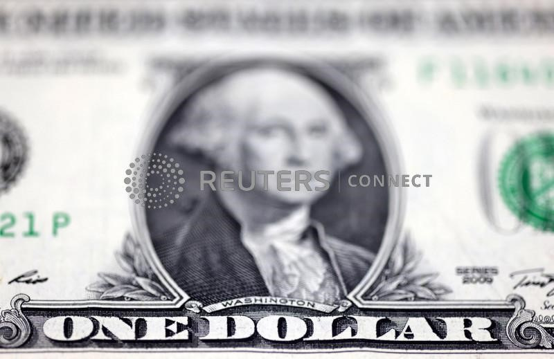 Una banconota banconota da 1 dollaro USA è visibile in questa illustrazione
