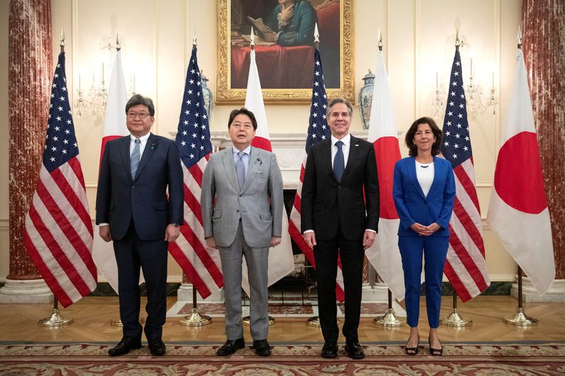 США и Япония начинают экономические переговоры, чтобы противостоять Китаю и России