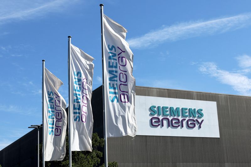 ARCHIV: Der Standort von Siemens Energy am Tag des Besuchs von Bundeskanzler OIaf Scholz in Mülheim an der Ruhr, Deutschland
