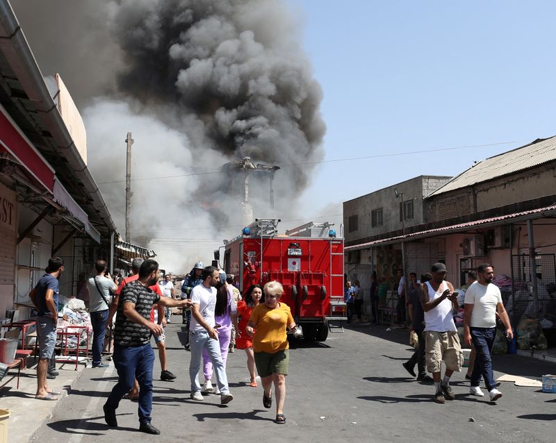 ARMÉNIE: EXPLOSIONS DANS UN DÉPÔT DE FEUX D'ARTIFICE, TROIS MORTS