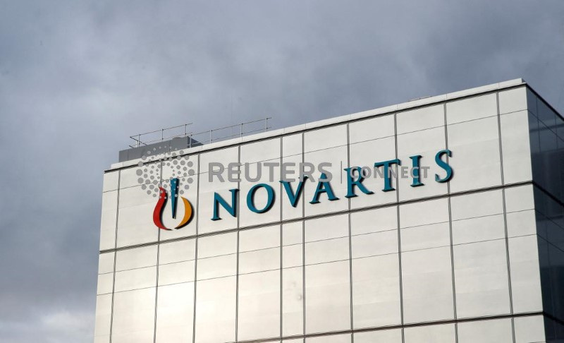 Il logo dell'azienda è visibile nel nuovo stabilimento di Novartis a Stein