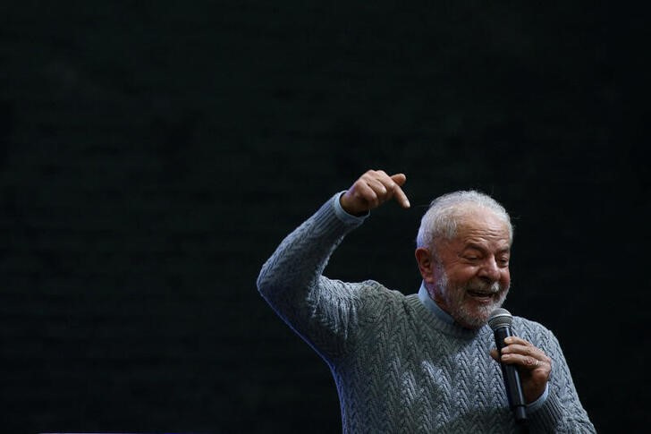 Foto del miércoles del expresidente de Brasil Luiz Inacio Lula da Silva en un acto de cmapaña en Sao Paulo