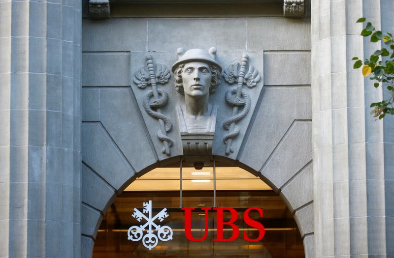 UBS envisage de repousser la publication de ses résultats trimestriels en raison du rachat de Credit Suisse, selon le Financial Times.