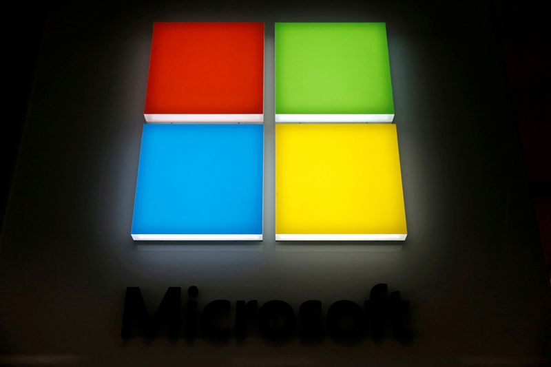 FOTO DE ARCHIVO: El logo de Microsoft en Los Ángeles