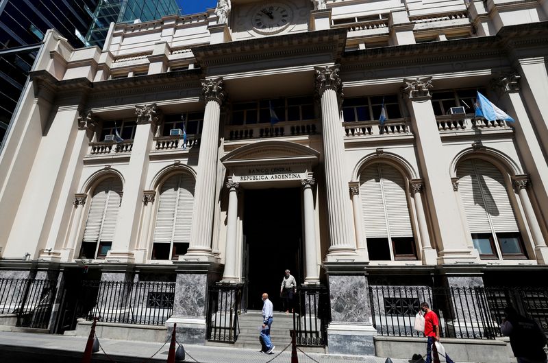 Las reservas de Argentina vuelven a estar bajo presión tras finalizar la bonanza exportadora de soja