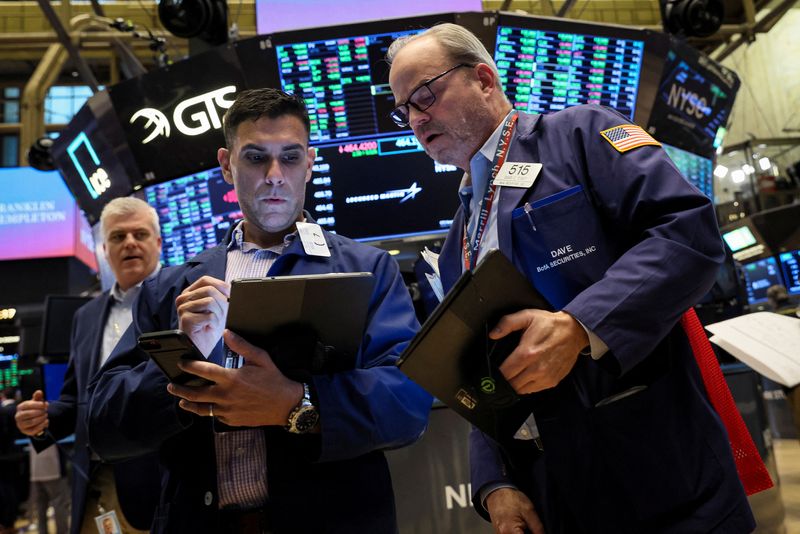 Photo des traders qui travaillent à la Bourse de New York