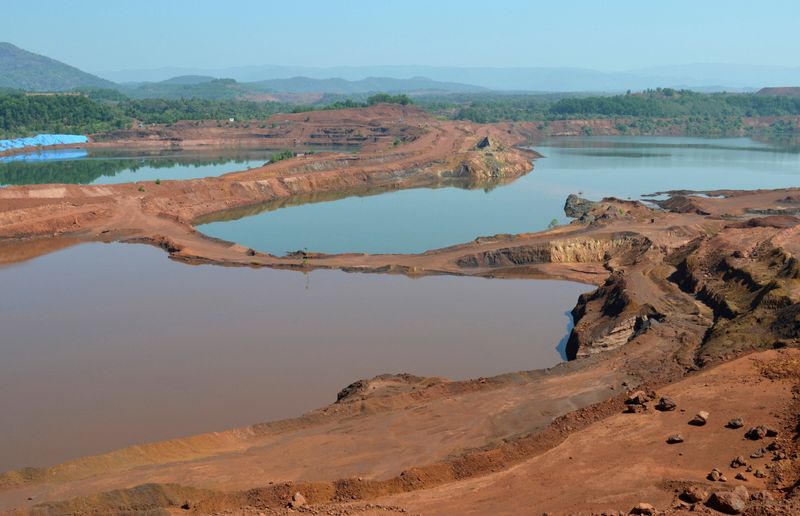 FOTO DE ARCHIVO: La mina de hierro Sesa Sterlite en Codli