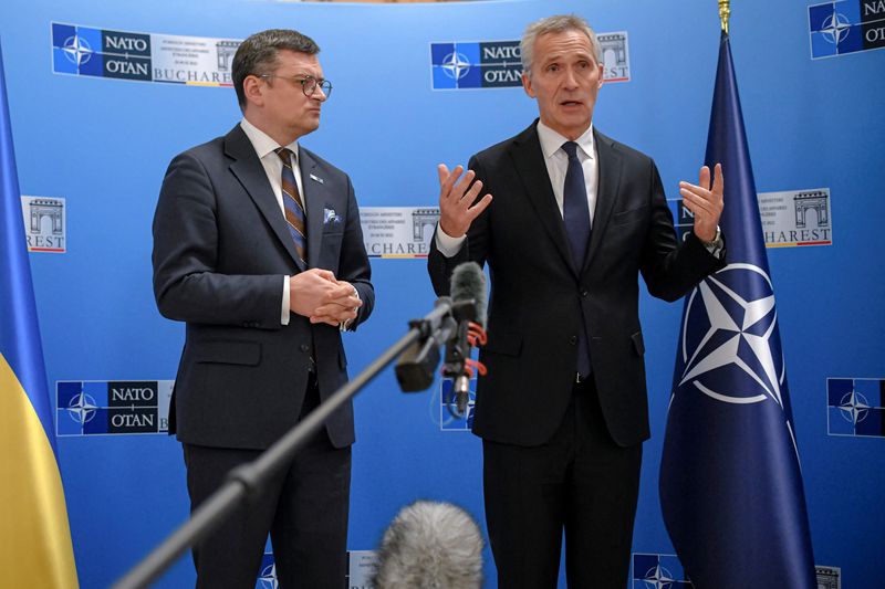 NATO foreign ministers meet in Bucharest