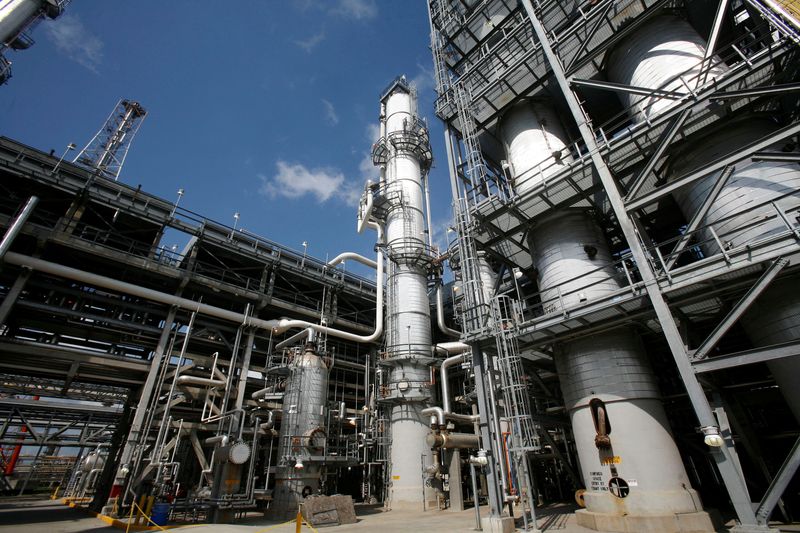 FOTO DE ARCHIVO: Refinería de petróleo Valero St. Charles en Norco, Luisiana