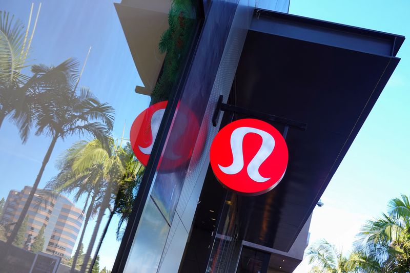 Citi maintains Buy on Lululemon with $520 stock target - Investing.com India