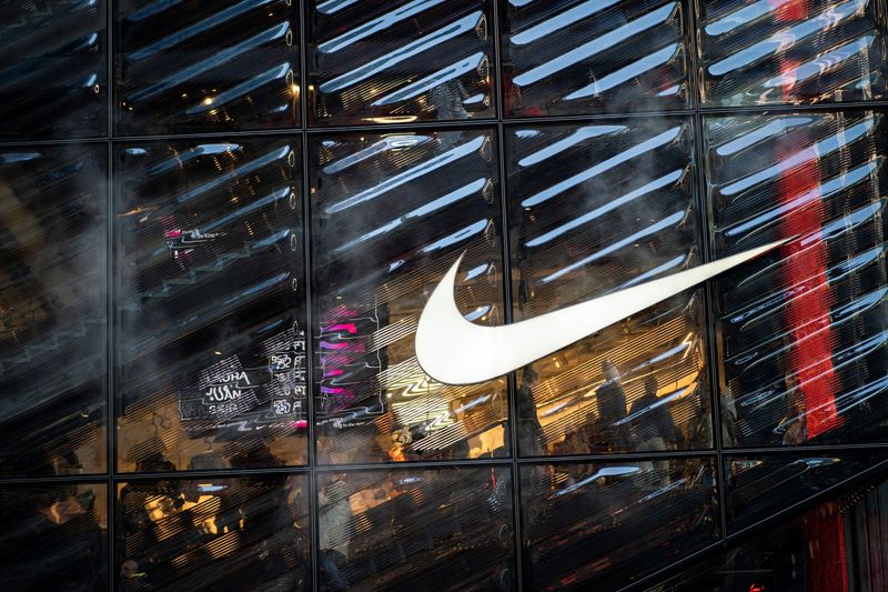 Grondig welvaart Larry Belmont Omzet Nike kan stijgen door kortingen; margebeperking dreigt - Beursnieuws  | MarketScreener