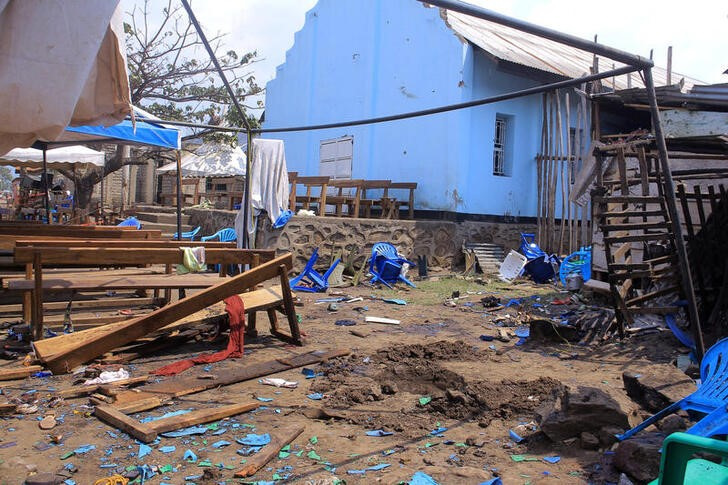 Blast at Congo church kills dozen, in Kasindi