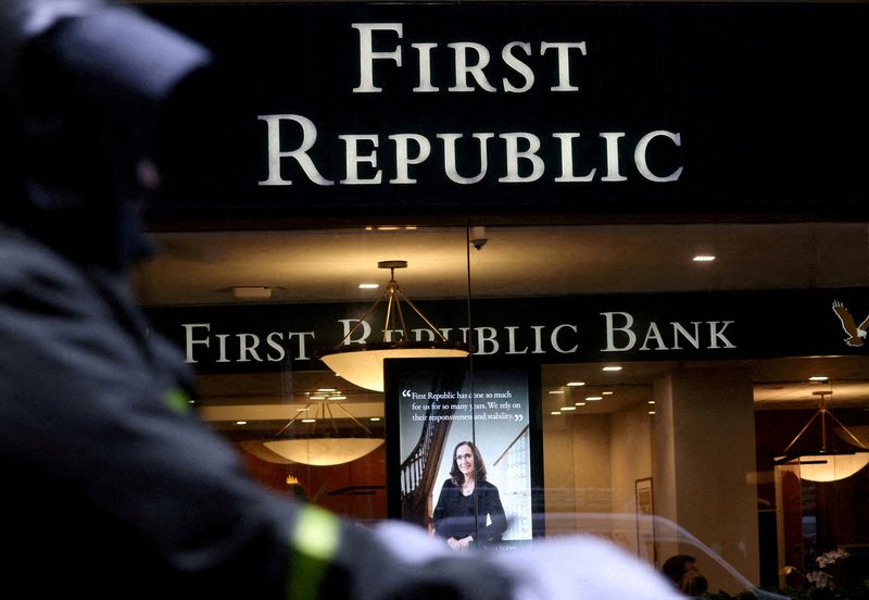 I depositi di First Republic Bank calano del 41%, le azioni scivolano - Notizie di Borsa | MarketScreener