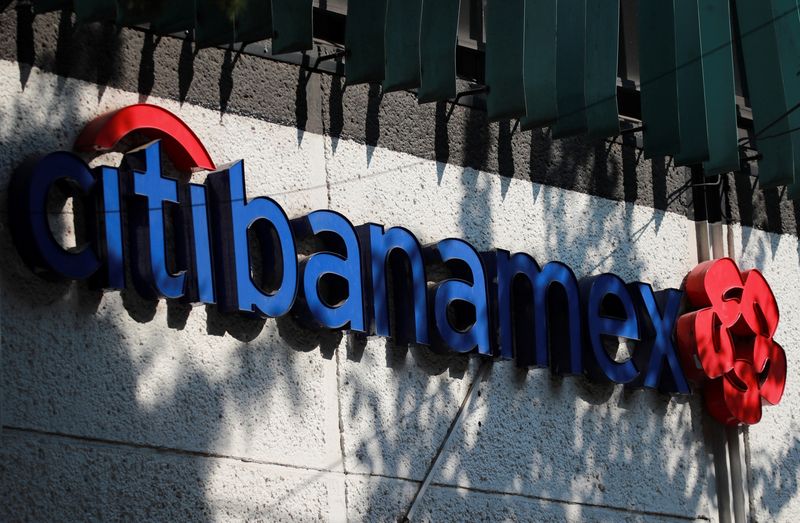México estudia los méritos de comprar Banamex y considera sinergias con el Banco del Estado