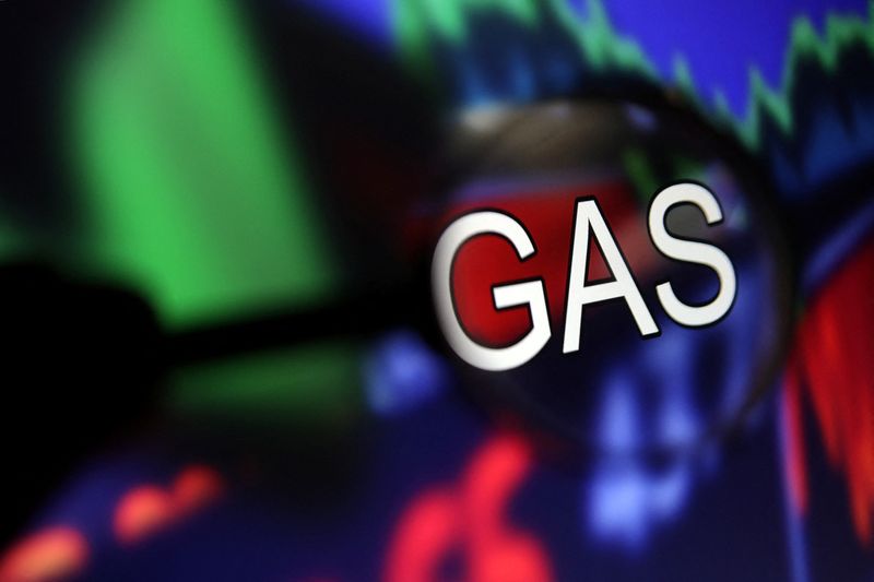 Analisis – Ambisi gas Indonesia sedang diuji investor setelah keluarnya Shell dan Chevron