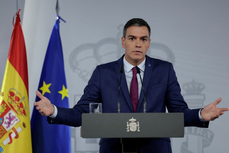 El partido de izquierda español Sumar pide una semana laboral más corta para apoyar la candidatura de Sánchez a primer ministro – Today